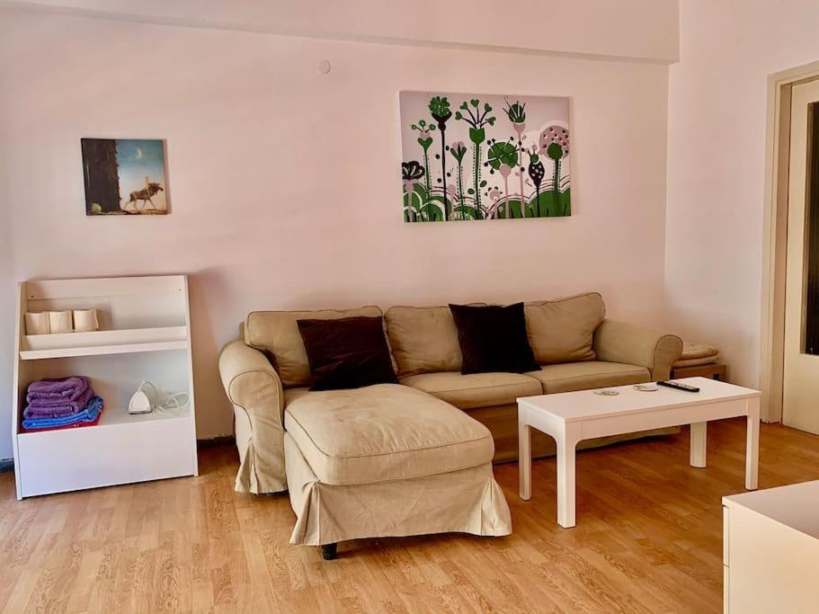 2 Bedroom Apartment 300 Meters Metro Aghios Loanis Афины Экстерьер фото