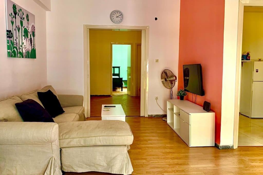 2 Bedroom Apartment 300 Meters Metro Aghios Loanis Афины Экстерьер фото